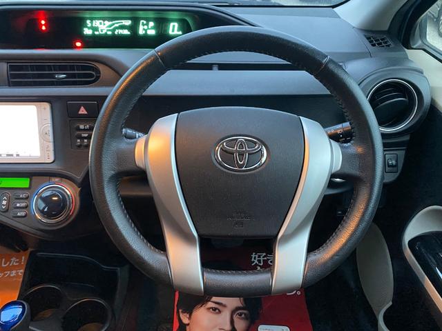 アクア Ｓ　ナビ　ＴＶ　ＥＴＣ　アイドリングストップ　キーレス　ＡＢＳ　衝突安全ボディ　運転席助手席エアバッグ（56枚目）
