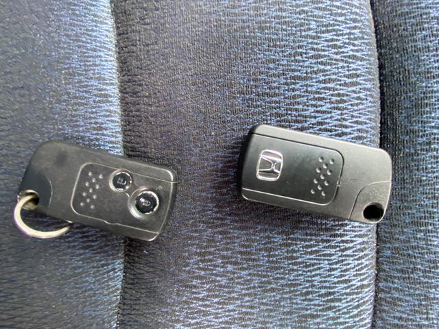 オデッセイ アブソルート　ナビ　バックカメラ　ＥＴＣ　アルミホイール　スマートキー　盗難防止システム　ＡＢＳ　エアバッグ（12枚目）