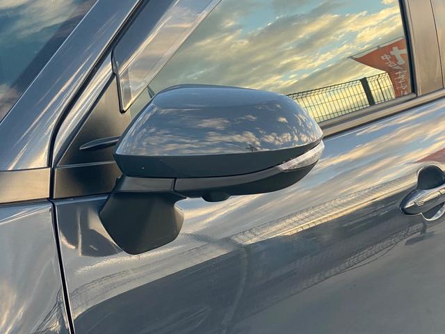 ヤリスクロス ハイブリッドＺ　ＥＴＣ　Ｂｌｕｅｔｏｏｔｈ　キーレスエントリー　スマートキー　４ＷＤ　パワーシート　シートヒーター　バックカメラ	全周囲カメラ　バックカメラ　全周囲カメラ　ＳＤナビ　ＵＳＢ入力端子（74枚目）