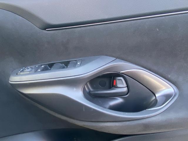 ヤリスクロス ハイブリッドＺ　ＥＴＣ　Ｂｌｕｅｔｏｏｔｈ　キーレスエントリー　スマートキー　４ＷＤ　パワーシート　シートヒーター　バックカメラ	全周囲カメラ　バックカメラ　全周囲カメラ　ＳＤナビ　ＵＳＢ入力端子（77枚目）