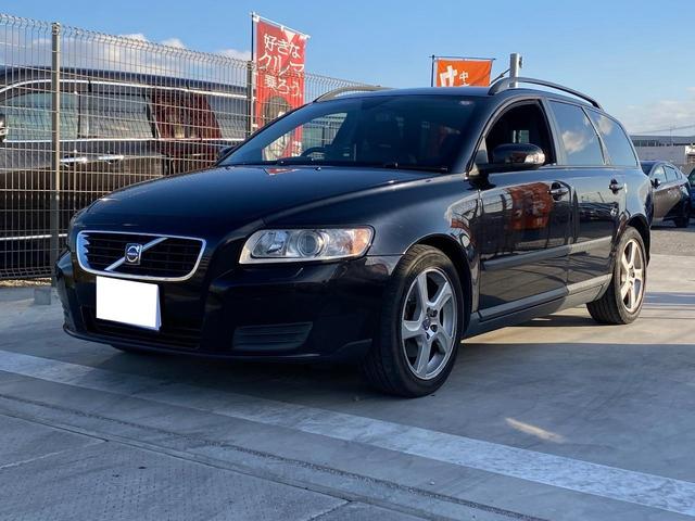 Ｖ５０ ２．４アクティブ　右ハンドル　ＣＤ　ＡＢＳ　盗難防止システム　運転席エアバッグ　助手席エアバッグ　サイドエアバッグ　エアコン　パワーステアリング　パワーウィンドウ　ＡＷ１６インチ（2枚目）