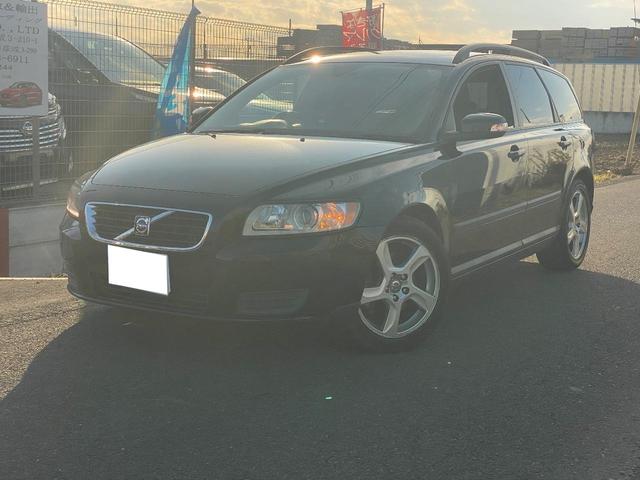 Ｖ５０ ２．４アクティブ　右ハンドル　ＣＤ　ＡＢＳ　盗難防止システム　運転席エアバッグ　助手席エアバッグ　サイドエアバッグ　エアコン　パワーステアリング　パワーウィンドウ　ＡＷ１６インチ（29枚目）