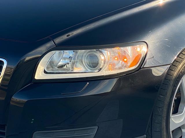 Ｖ５０ ２．４アクティブ　右ハンドル　ＣＤ　ＡＢＳ　盗難防止システム　運転席エアバッグ　助手席エアバッグ　サイドエアバッグ　エアコン　パワーステアリング　パワーウィンドウ　ＡＷ１６インチ（68枚目）