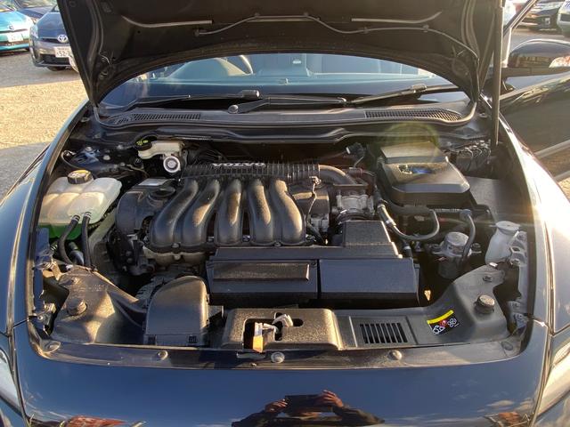 Ｖ５０ ２．４アクティブ　右ハンドル　ＣＤ　ＡＢＳ　盗難防止システム　運転席エアバッグ　助手席エアバッグ　サイドエアバッグ　エアコン　パワーステアリング　パワーウィンドウ　ＡＷ１６インチ（80枚目）