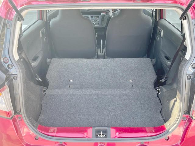 後席を格納すると、これだけの広さが！シーンに合わせたシートアレンジで、大きな荷物も積むことが出来ます♪