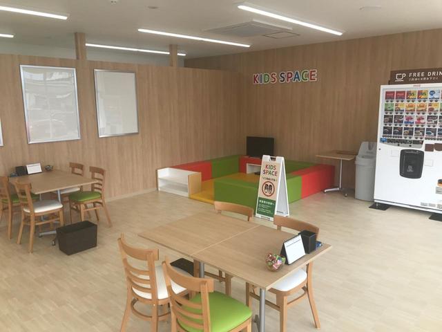 開放感のあるショールームでゆっくりとお過ごしいただけます。