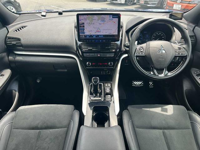 エクリプスクロスＰＨＥＶ Ｐ　ツインルーフ／Ａｐｐｌｅ　ＣａｒＰｌａｙ／ルーフレール／Ｓ－ＡＷＣ／ｅ－アシスト／アラウンドビューモニター／左右独立オートエアコン／シートヒーター／ハンドルヒーター／ダウンヒルアシストコントロール（3枚目）