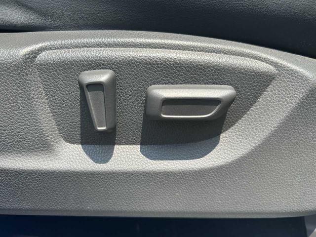 エクリプスクロスＰＨＥＶ Ｐ　ツインルーフ／Ａｐｐｌｅ　ＣａｒＰｌａｙ／ルーフレール／Ｓ－ＡＷＣ／ｅ－アシスト／アラウンドビューモニター／左右独立オートエアコン／シートヒーター／ハンドルヒーター／ダウンヒルアシストコントロール（29枚目）