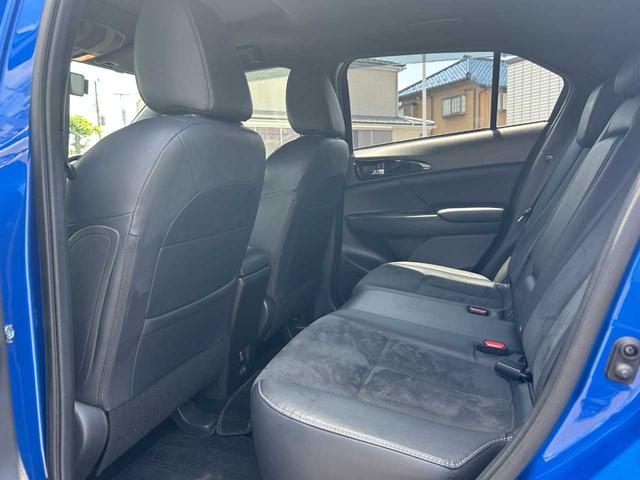 エクリプスクロスＰＨＥＶ Ｐ　ツインルーフ／Ａｐｐｌｅ　ＣａｒＰｌａｙ／ルーフレール／Ｓ－ＡＷＣ／ｅ－アシスト／アラウンドビューモニター／左右独立オートエアコン／シートヒーター／ハンドルヒーター／ダウンヒルアシストコントロール（33枚目）