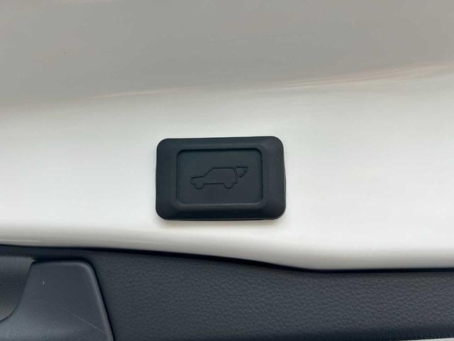 RAV4 ハイブリッドアドベンチャー オフロードパッケージII パノラミックビューモニター/デジタルインナーミラー/ラゲッジルーム/寒冷地仕様/コーナーセンサー/ブラインドスポットモニター/リアフォグランプ/合皮スポーティシート/純正ナビ/Bluetooth(33枚目)