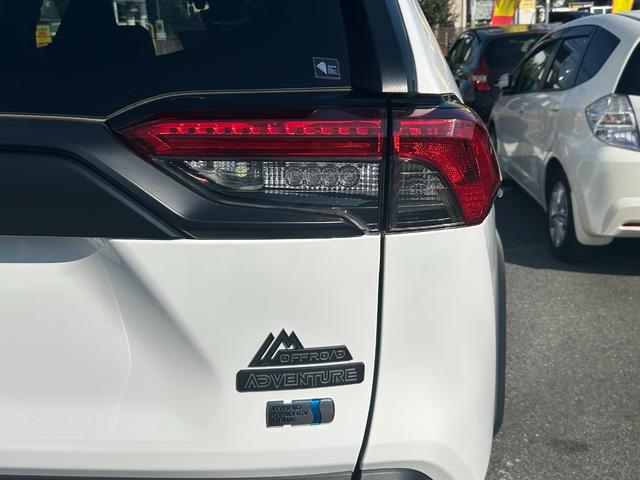 RAV4 ハイブリッドアドベンチャー オフロードパッケージII パノラミックビューモニター/デジタルインナーミラー/ラゲッジルーム/寒冷地仕様/コーナーセンサー/ブラインドスポットモニター/リアフォグランプ/合皮スポーティシート/純正ナビ/Bluetooth(46枚目)