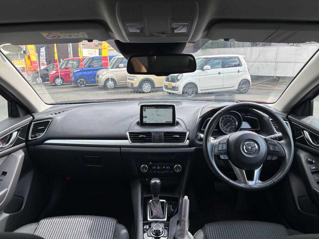 アクセラスポーツ 20Sツーリング 純正ナビ/バックモニター/フルセグ/ETC/Mモード付/パドルシフト/アクティブドライビングディスプレイ/リアビークルモニタリングシステム/クリアランスソナー/レーンキープアシスト/純正18AW(3枚目)