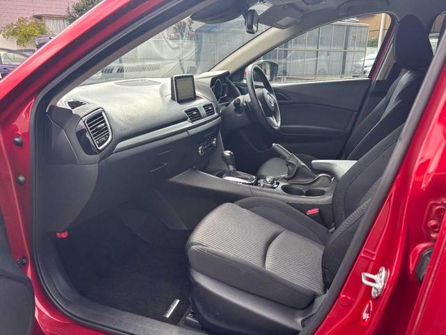 アクセラスポーツ 20Sツーリング 純正ナビ/バックモニター/フルセグ/ETC/Mモード付/パドルシフト/アクティブドライビングディスプレイ/リアビークルモニタリングシステム/クリアランスソナー/レーンキープアシスト/純正18AW(20枚目)