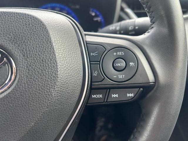 カローラクロス Ｓ　ＢＳＭ／純正９インチナビ／パノラミックビューモニター／フルセグ／ＡＣＣ／Ｔ－Ｃｏｎｎｅｃｔ／クリアランスソナー／衝突被害軽減／レーンキープ／横滑り防止／純正１７ＡＷ／ＥＴＣ２．０／前後ドラレコ／ＥＴＣ（16枚目）