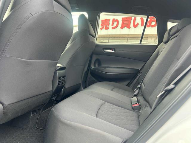 カローラクロス Ｓ　ＢＳＭ／純正９インチナビ／パノラミックビューモニター／フルセグ／ＡＣＣ／Ｔ－Ｃｏｎｎｅｃｔ／クリアランスソナー／衝突被害軽減／レーンキープ／横滑り防止／純正１７ＡＷ／ＥＴＣ２．０／前後ドラレコ／ＥＴＣ（26枚目）