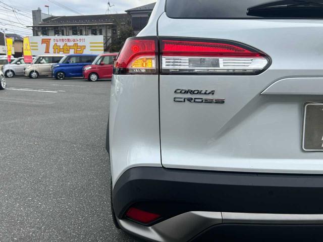 カローラクロス Ｓ　ＢＳＭ／純正９インチナビ／パノラミックビューモニター／フルセグ／ＡＣＣ／Ｔ－Ｃｏｎｎｅｃｔ／クリアランスソナー／衝突被害軽減／レーンキープ／横滑り防止／純正１７ＡＷ／ＥＴＣ２．０／前後ドラレコ／ＥＴＣ（40枚目）