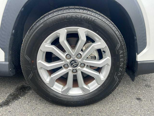 カローラクロス Ｓ　ＢＳＭ／純正９インチナビ／パノラミックビューモニター／フルセグ／ＡＣＣ／Ｔ－Ｃｏｎｎｅｃｔ／クリアランスソナー／衝突被害軽減／レーンキープ／横滑り防止／純正１７ＡＷ／ＥＴＣ２．０／前後ドラレコ／ＥＴＣ（44枚目）