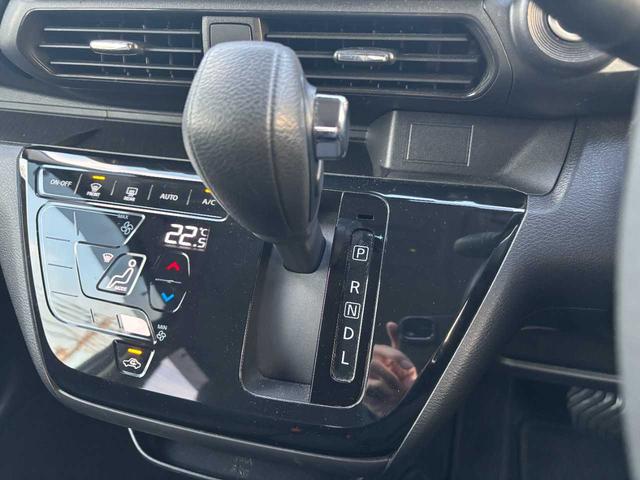 デイズ ハイウェイスター　Ｘ　純正ＳＤナビ／全周囲カメラ／禁煙車／フルセグＴＶ／クリアランスソナー／衝突軽減／レーンキープ／横滑り防止／純正ドラレコ／ＥＴＣ／Ｂｌｕｅｔｏｏｔｈ／スマートキー／取扱説明書／保証書／記録簿／スペアキー（9枚目）