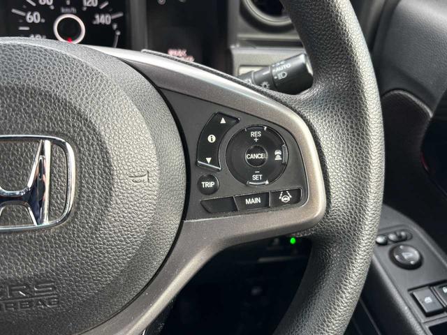 高速道路での長距離走行が楽に！！自動で速度を保つクルーズコントロール！