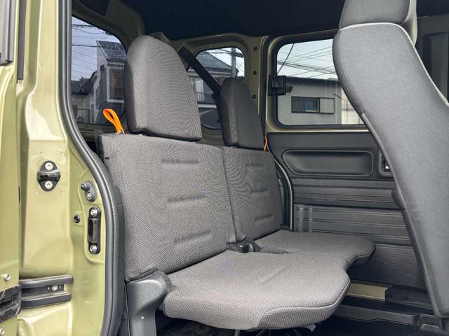 気になるような汚れやへたりなどのダメージはなく、良好な状態です。