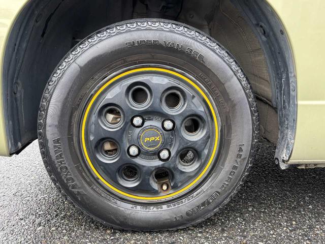 タイヤ・ホイールも、車の個性を決める重要パーツ！☆このままでも勿論、ドレスアップなどにより、更にスタイリッシュにする事も可能です！