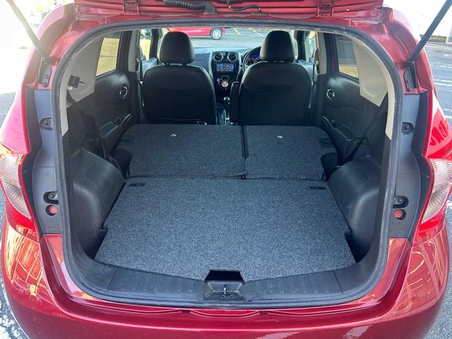 ノート メダリスト　ＳＤナビ／全周囲カメラ／フルセグＴＶ／ドラレコ／ＥＴＣ／ＨＤＭＩ／オートエアコン／オートライト／アイドリングストップ／Ｂｌｕｅｔｏｏｔｈ／スマートキー／取扱説明書／保証書／記録簿／スペアキー（21枚目）