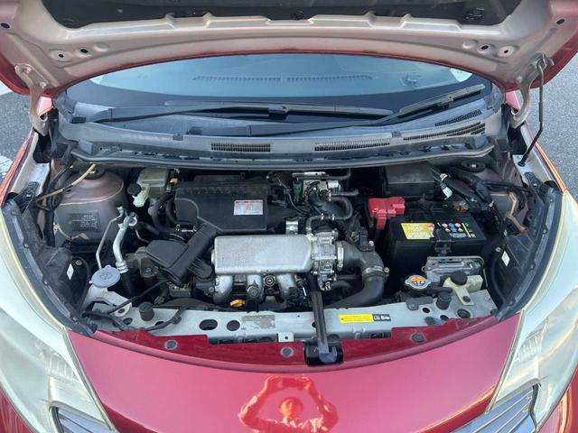 ノート メダリスト　ＳＤナビ／全周囲カメラ／フルセグＴＶ／ドラレコ／ＥＴＣ／ＨＤＭＩ／オートエアコン／オートライト／アイドリングストップ／Ｂｌｕｅｔｏｏｔｈ／スマートキー／取扱説明書／保証書／記録簿／スペアキー（30枚目）