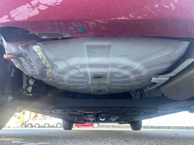 ノート メダリスト　ＳＤナビ／全周囲カメラ／フルセグＴＶ／ドラレコ／ＥＴＣ／ＨＤＭＩ／オートエアコン／オートライト／アイドリングストップ／Ｂｌｕｅｔｏｏｔｈ／スマートキー／取扱説明書／保証書／記録簿／スペアキー（31枚目）