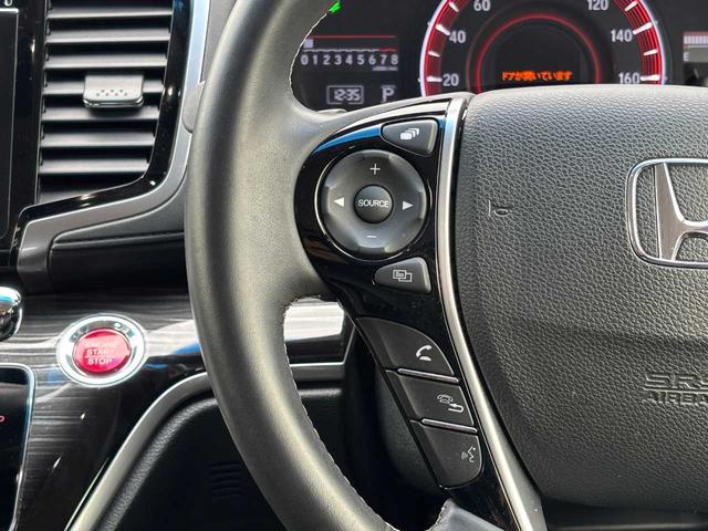 オデッセイ アブソルート・EXアドバンス インターナビシステム/リアエンターテイメントシステム/全周囲カメラ/無限フロアマット/ホンダセンシング/ハーフレザー/両側電動スライド/フリップダウンモニター/純正ナビ/純正18インチAW/ETC(14枚目)