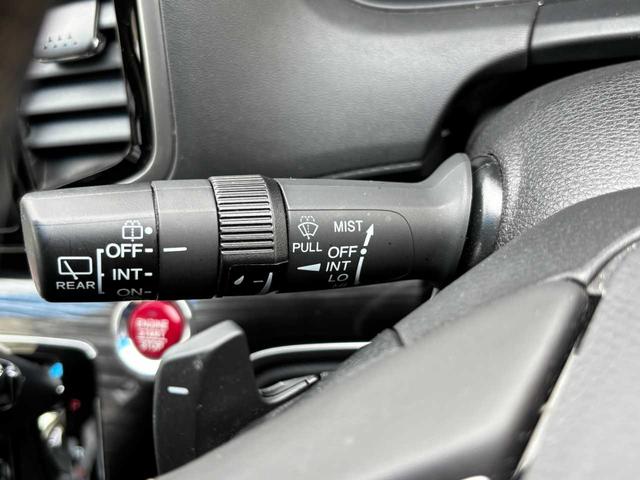 オデッセイ アブソルート・EXアドバンス インターナビシステム/リアエンターテイメントシステム/全周囲カメラ/無限フロアマット/ホンダセンシング/ハーフレザー/両側電動スライド/フリップダウンモニター/純正ナビ/純正18インチAW/ETC(16枚目)