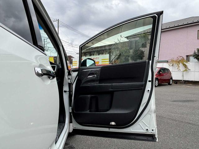 オデッセイ アブソルート・EXアドバンス インターナビシステム/リアエンターテイメントシステム/全周囲カメラ/無限フロアマット/ホンダセンシング/ハーフレザー/両側電動スライド/フリップダウンモニター/純正ナビ/純正18インチAW/ETC(20枚目)