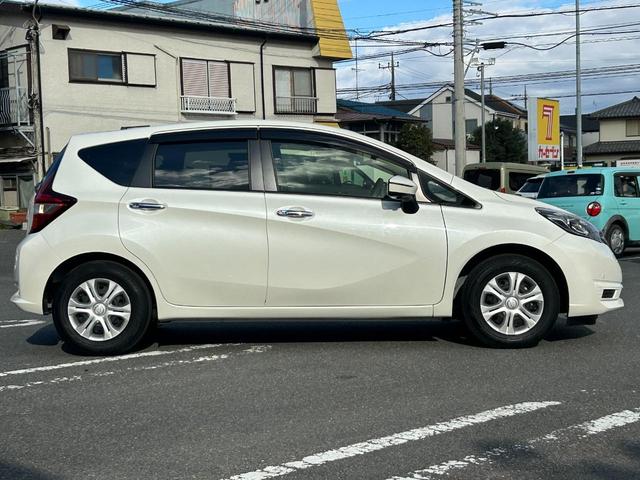 ノート Ｘ　純正ナビ／全周囲カメラ／オートライト／インテリジェントルームミラー／クリアランスソナー／ドラレコ／ＥＴＣ／フルセグＴＶ／Ｂｌｕｅｔｏｏｔｈ／衝突軽減／レーンキープ／スマートキー／取扱説明書／保証書（32枚目）