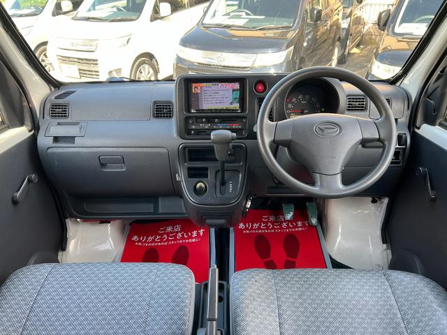 ハイゼットカーゴ スペシャル　４ＡＴ　集中ドアロック　エアコンコンプレッサー交換済　フィルター内蔵高圧側パイプ（エアコン配管）交換済　ナビ　テレビ　バックモニター　ＥＴＣ　ドライブレコーダー　コムテック　ＤＣ－ＤＲ４１２　修復歴無（9枚目）