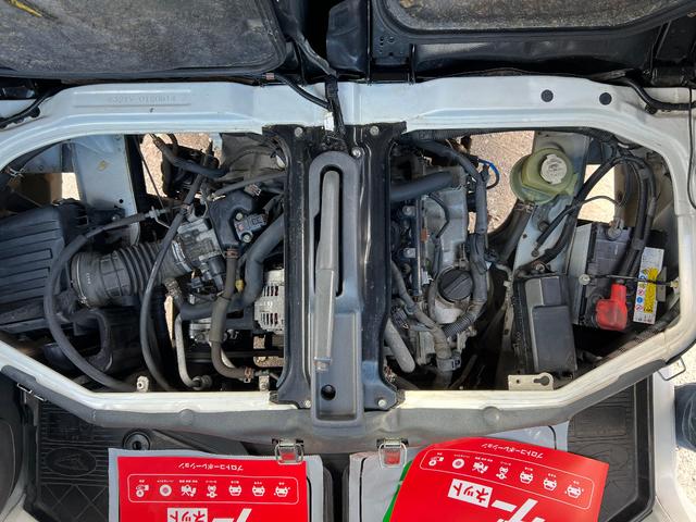 ハイゼットカーゴ スペシャル　４ＡＴ　集中ドアロック　エアコンコンプレッサー交換済　フィルター内蔵高圧側パイプ（エアコン配管）交換済　ナビ　テレビ　バックモニター　ＥＴＣ　ドライブレコーダー　コムテック　ＤＣ－ＤＲ４１２　修復歴無（19枚目）