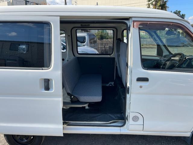 ハイゼットカーゴ スペシャル　４ＡＴ　集中ドアロック　エアコンコンプレッサー交換済　フィルター内蔵高圧側パイプ（エアコン配管）交換済　ナビ　テレビ　バックモニター　ＥＴＣ　ドライブレコーダー　コムテック　ＤＣ－ＤＲ４１２　修復歴無（49枚目）