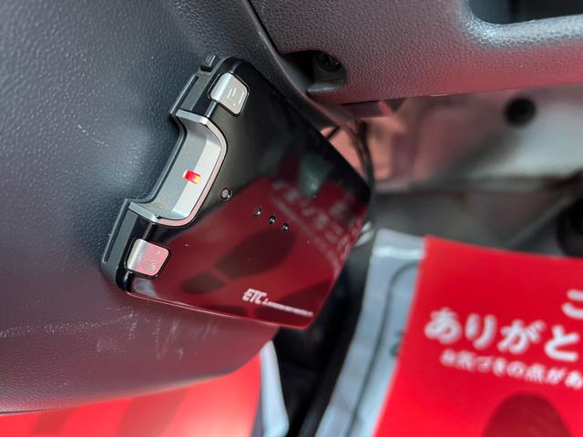 ハイゼットカーゴ スペシャル　４ＡＴ　集中ドアロック　エアコンコンプレッサー交換済　フィルター内蔵高圧側パイプ（エアコン配管）交換済　ナビ　テレビ　バックモニター　ＥＴＣ　ドライブレコーダー　コムテック　ＤＣ－ＤＲ４１２　修復歴無（65枚目）