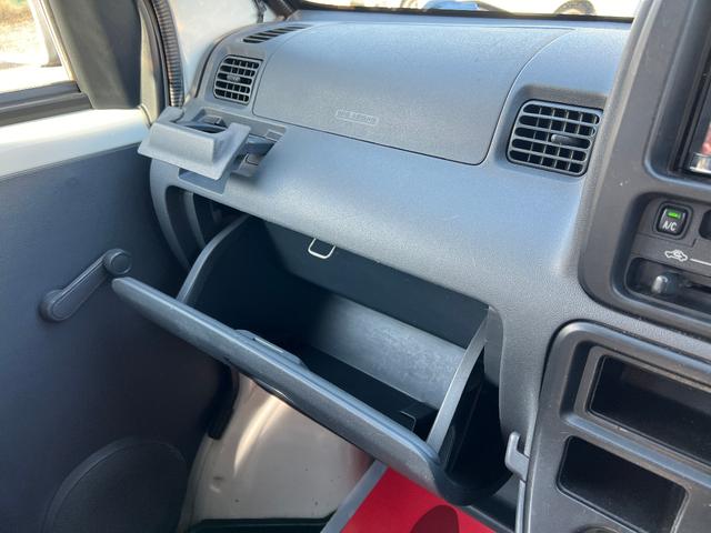 ハイゼットカーゴ スペシャル　４ＡＴ　集中ドアロック　エアコンコンプレッサー交換済　フィルター内蔵高圧側パイプ（エアコン配管）交換済　ナビ　テレビ　バックモニター　ＥＴＣ　ドライブレコーダー　コムテック　ＤＣ－ＤＲ４１２　修復歴無（68枚目）