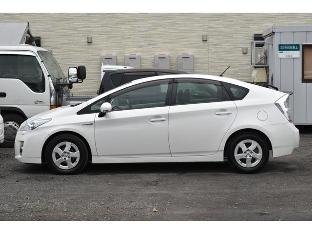 プリウス S LEDエディション 特別仕様車 S LEDエディション 3連LEDヘッドランプ パール スマートキーx2本 プッシュスタート バックモニター EGRバルブ清掃済み ビルトインETC ナビ テレビ 取説 AA評価4点(6枚目)