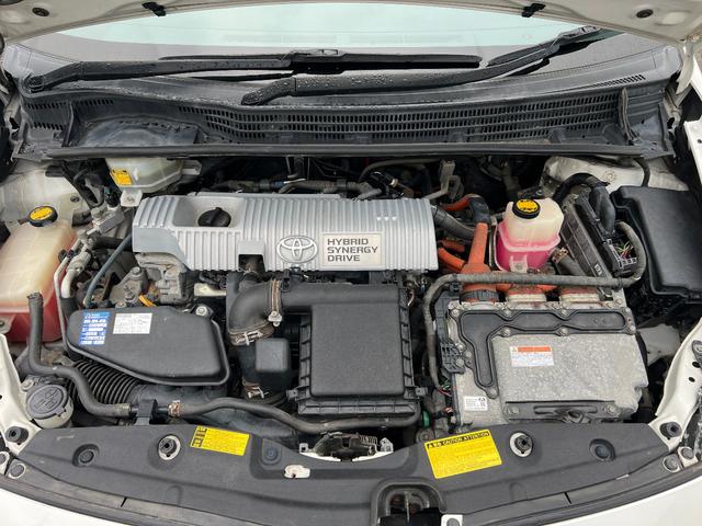 プリウス S LEDエディション 特別仕様車 S LEDエディション 3連LEDヘッドランプ パール スマートキーx2本 プッシュスタート バックモニター EGRバルブ清掃済み ビルトインETC ナビ テレビ 取説 AA評価4点(18枚目)