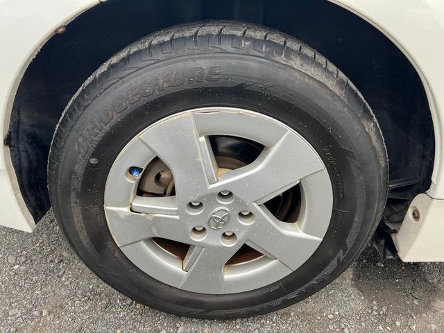 プリウス S LEDエディション 特別仕様車 S LEDエディション 3連LEDヘッドランプ パール スマートキーx2本 プッシュスタート バックモニター EGRバルブ清掃済み ビルトインETC ナビ テレビ 取説 AA評価4点(26枚目)