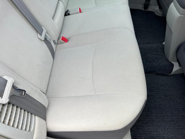 プリウス S LEDエディション 特別仕様車 S LEDエディション 3連LEDヘッドランプ パール スマートキーx2本 プッシュスタート バックモニター EGRバルブ清掃済み ビルトインETC ナビ テレビ 取説 AA評価4点(51枚目)