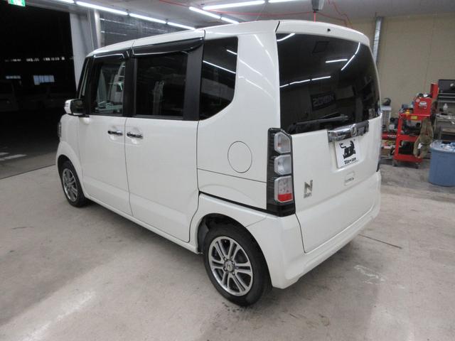 Ｎ－ＢＯＸ Ｇ　ＳＳパッケージ　ＡＷ　両側パワースライドドア　ＶＳＡ　ナビ　ベンチシート　アイドリングストップ　衝突安全ボディ　盗難防止システム　キーレスエントリーシステム　スマートキー　ＡＢＳ　パワーウィンドウ（13枚目）