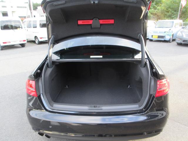 Ａ４ ２．０ＴＦＳＩ　プッシュスタート　バイキセノン　バックカメラ　運転席助手席パワーシート　ＥＴＣ　障害物センサー　アイドリングストップ　ｂｌｕｅｔｏｏｔｈ付きナビ　ドライブレコーダー　カーテンエアバッグ（24枚目）