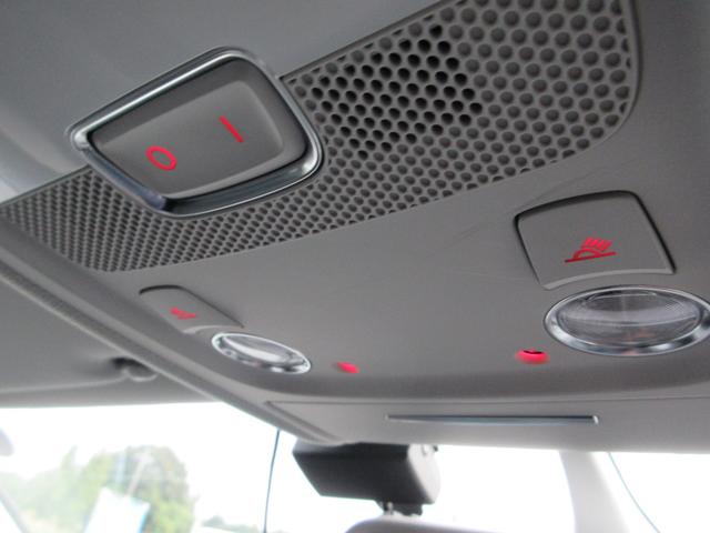 Ａ４ ２．０ＴＦＳＩ　プッシュスタート　バイキセノン　バックカメラ　運転席助手席パワーシート　ＥＴＣ　障害物センサー　アイドリングストップ　ｂｌｕｅｔｏｏｔｈ付きナビ　ドライブレコーダー　カーテンエアバッグ（28枚目）