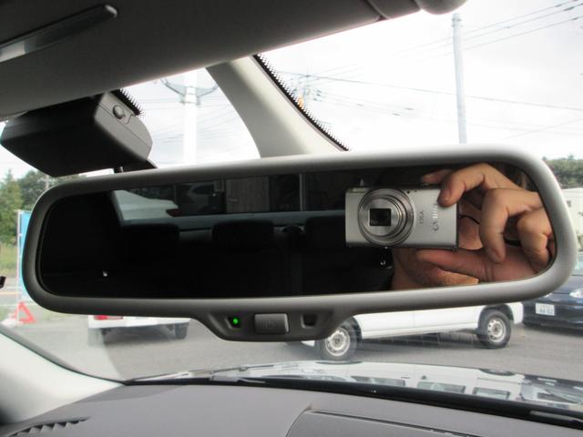 Ａ４ ２．０ＴＦＳＩ　プッシュスタート　バイキセノン　バックカメラ　運転席助手席パワーシート　ＥＴＣ　障害物センサー　アイドリングストップ　ｂｌｕｅｔｏｏｔｈ付きナビ　ドライブレコーダー　カーテンエアバッグ（29枚目）