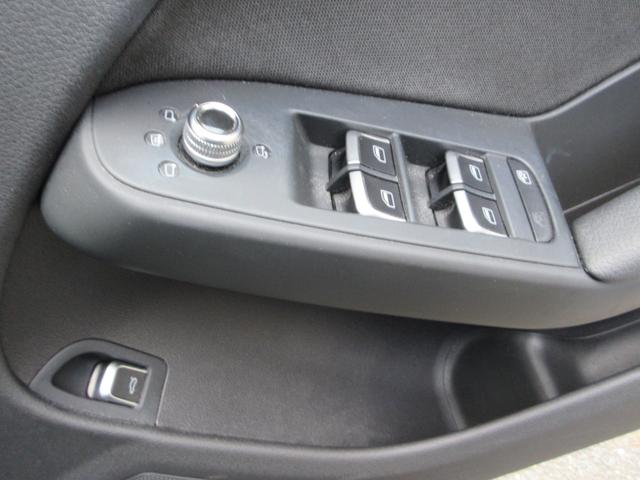 Ａ４ ２．０ＴＦＳＩ　プッシュスタート　バイキセノン　バックカメラ　運転席助手席パワーシート　ＥＴＣ　障害物センサー　アイドリングストップ　ｂｌｕｅｔｏｏｔｈ付きナビ　ドライブレコーダー　カーテンエアバッグ（30枚目）