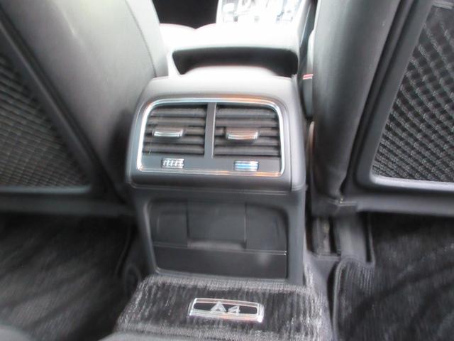 Ａ４ ２．０ＴＦＳＩ　プッシュスタート　バイキセノン　バックカメラ　運転席助手席パワーシート　ＥＴＣ　障害物センサー　アイドリングストップ　ｂｌｕｅｔｏｏｔｈ付きナビ　ドライブレコーダー　カーテンエアバッグ（41枚目）