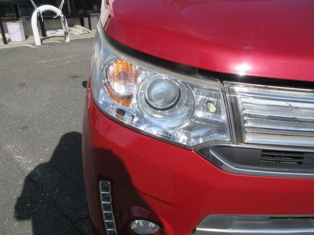 ワゴンＲスティングレー Ｔ　ＥＴＣ　ナビ　スマートキー　プッシュスタート　社外マフラー　シートヒーター　ＨＩＤヘッドライト　フォグランプ　衝突被害軽減ブレーキ　アクセル踏み違い防止装置　クルーズコントロール　アイドリングストップ（42枚目）