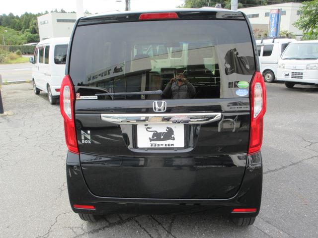 Ｎ－ＢＯＸ Ｇ・Ｌホンダセンシング　ワンオーナー　バックカメラ　左電動パワースライドドア　ナビ　ｂｌｕｅｔｏｏｔｈ　ＥＴＣ　スマートキー　プッシュスタート　クルーズコントロール　衝突被害軽減ブレーキ　レーンキープアシスト（12枚目）