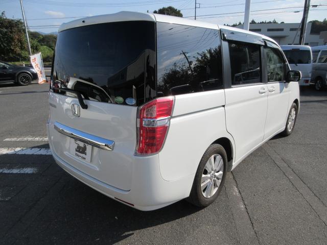 ステップワゴン Ｇ　コンフォートセレクション　両側電動パワースライドドア　ＥＴＣ　９インチナビ　バックカメラ　ＨＩＤヘッドライト　スマートキー　アイドリングストップ　クルーズコントロール　ＡＢＳ　盗難防止システム（11枚目）